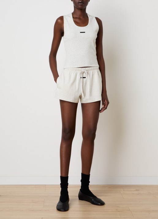 Fear of God Essentials High waist loose fit korte broek met logo - voorkant 3 lichtgrijs