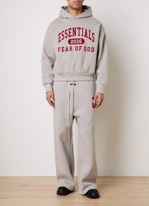 Fear of God Essentials Hoodie met flockprint - voorkant 3 grijs