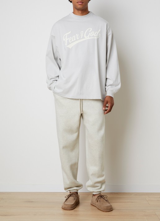 Fear of God Essentials Longsleeve met logo- en backprint - voorkant 2 lichtgrijs