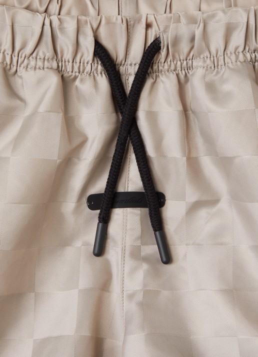 Fear of God Essentials Loose fit korte broek met ruitdessin - detail taupe