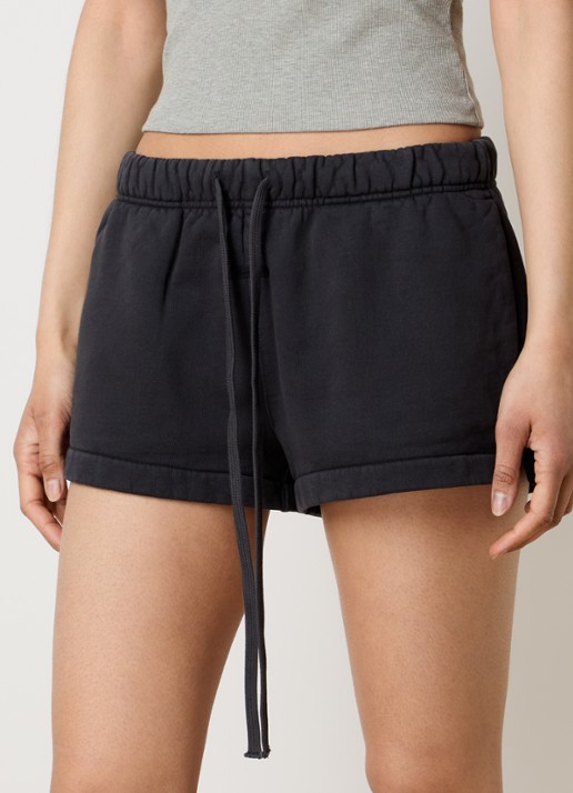 Fear of God Essentials Low waist loose fit korte broek met steekzakken