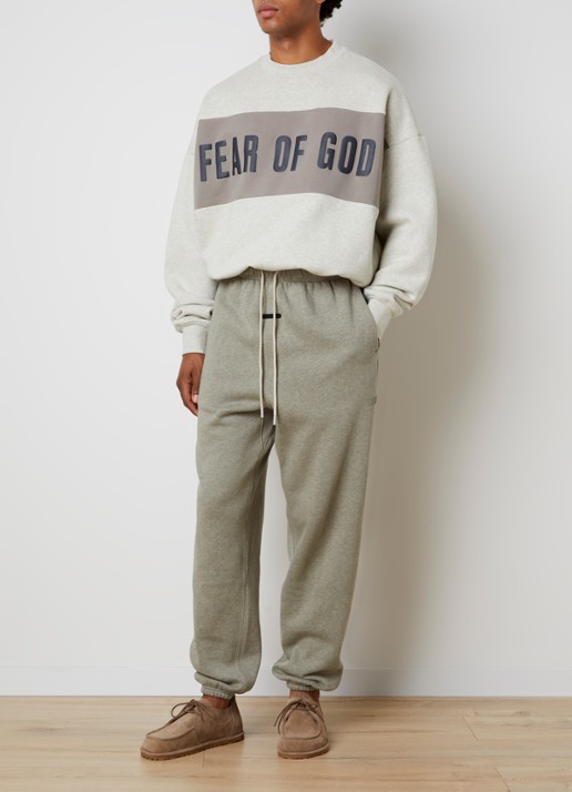Fear of God Essentials Sweater met logoprint - voorkant 2 beige
