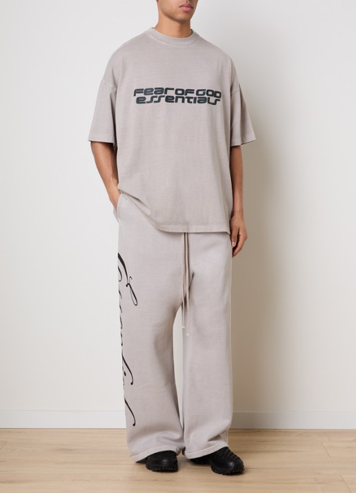 Fear of God Essentials T-shirt met front- en backprint - voorkant 5 middengrijs