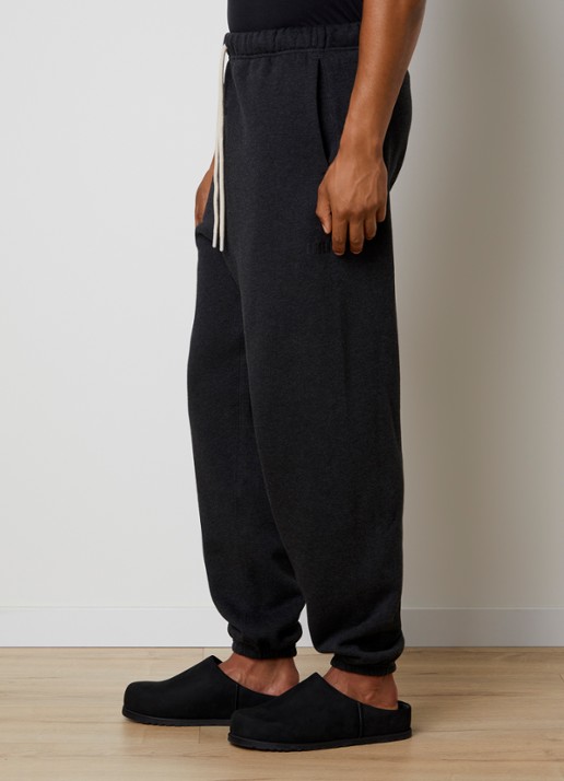 Fear of God Essentials Tapered fit joggingsbroek met steekzakken - detail 3 antraciet