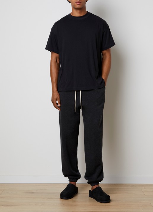 Fear of God Essentials Tapered fit joggingsbroek met steekzakken - voorkant 6 antraciet