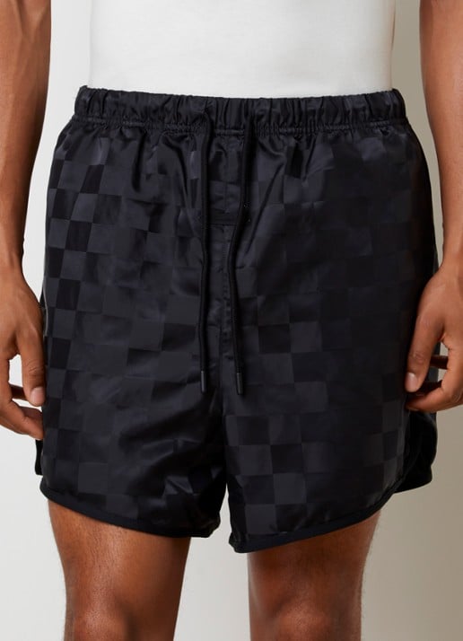Fear of God Essentials Wide fit korte broek met ruitdessin