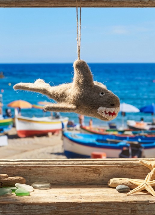 Felt So Good Megaladon Shark kersthanger 7,5 cm - voorkant 5 grijs