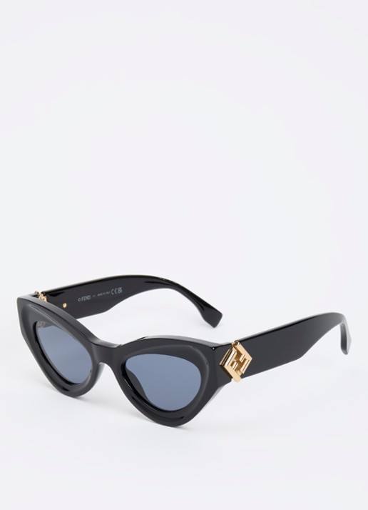 Fendi Cat Eye zonnebril FE40146I