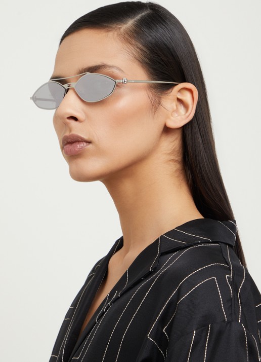 Fendi Retro zonnebril FE40114U - voorkant 5 zilver