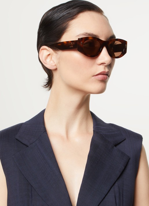 Fendi Roma zonnebril FE40125I - voorkant 2 bruin