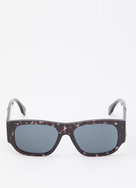 Fendi Wayfarer zonnebril FE40156I - detail 2 zwart