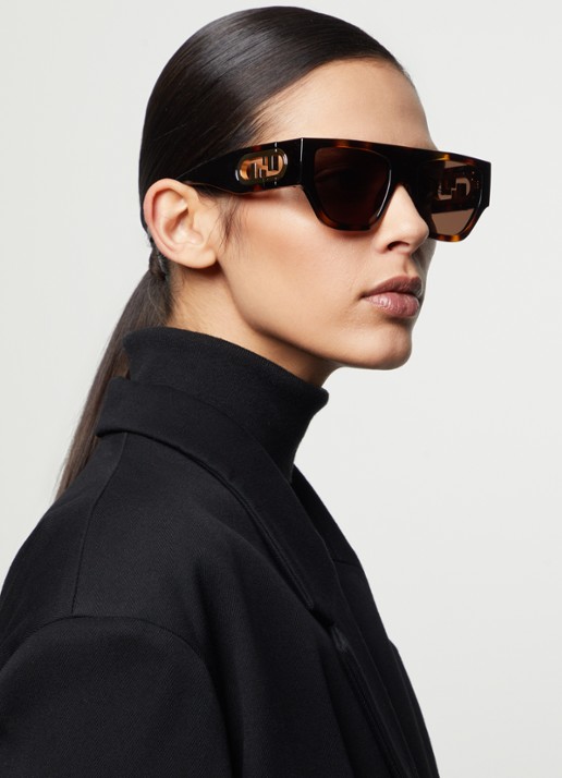 Fendi Zonnebril FE40108U - voorkant 2 bruin