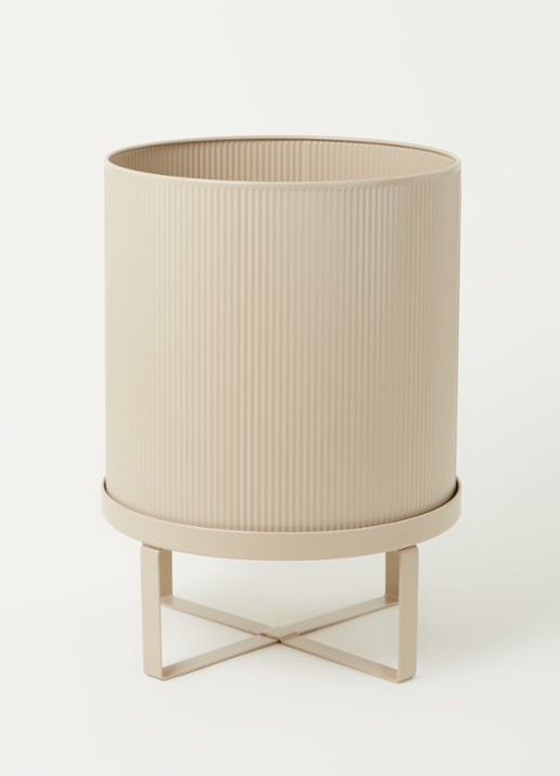 ferm LIVING Bau plantenbak van staal voor binnen - 28 cm  - voorkant 3 zand