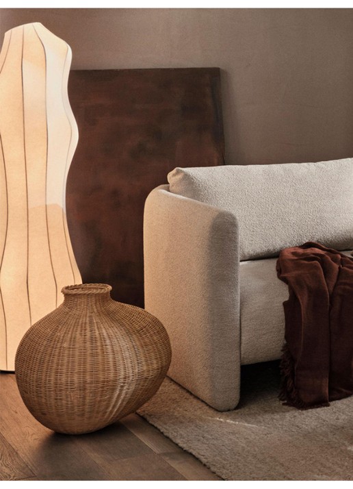 ferm LIVING Bola Braided siervaas van rattan 50 cm - voorkant 3 beige
