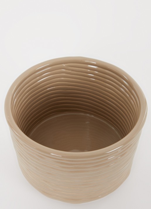 ferm LIVING Corduroy bloempot van keramiek voor binnen Ø20 cm - voorkant 2 beige