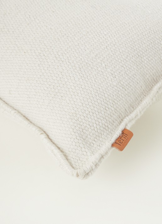 ferm LIVING Desert sierkussen 28 x 53 cm - detail 3 gebroken wit