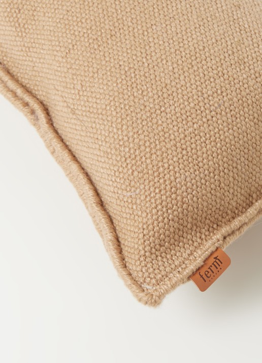 ferm LIVING Desert sierkussen 53 x 28 cm - detail 3 donkerbeige