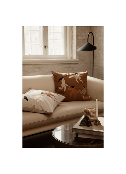 ferm LIVING Free sierkussen 50 x 50 cm - detail 2 bruin