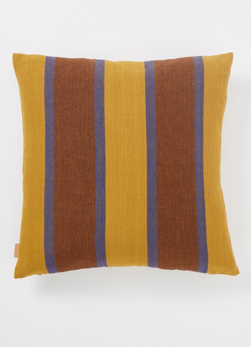 ferm LIVING Grand sierkussen 50 x 50 cm - detail mosterd