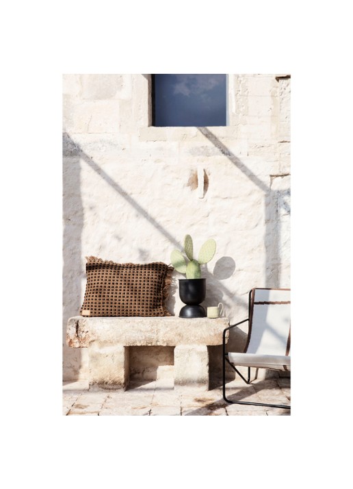 ferm LIVING Hourglass Pot Extra Small plantenbak voor binnen Ø21 cm - voorkant 3 zwart