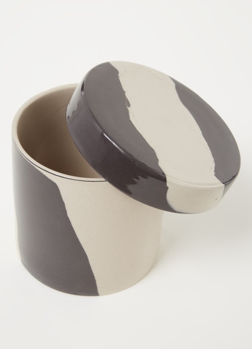 ferm LIVING Inlay S bloem- en opbergpot van keramiek voor binnen Ø10 cm  - detail zand