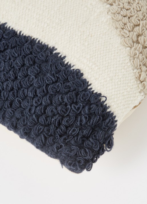 ferm LIVING Loop Landscape sierkussen 50 x 50 cm - detail 4 multicolor