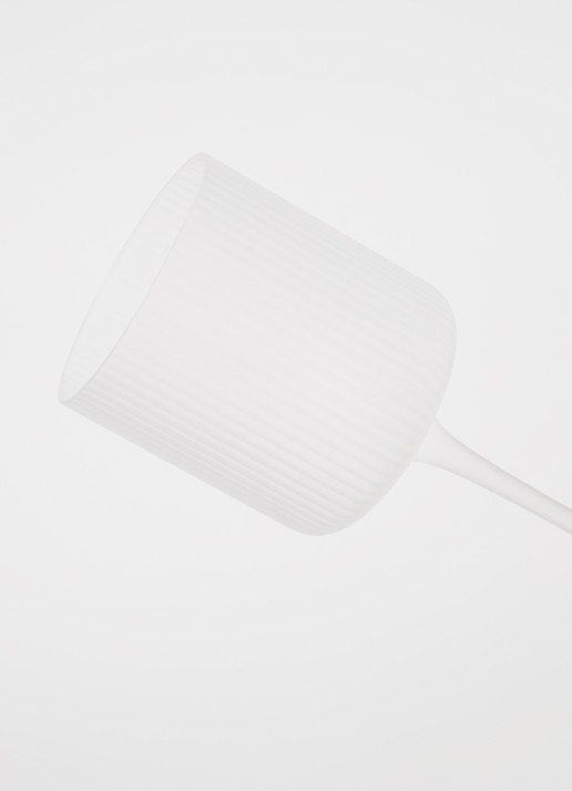 ferm LIVING Ripple witte wijnglas 26 cl set van 2 - detail wit