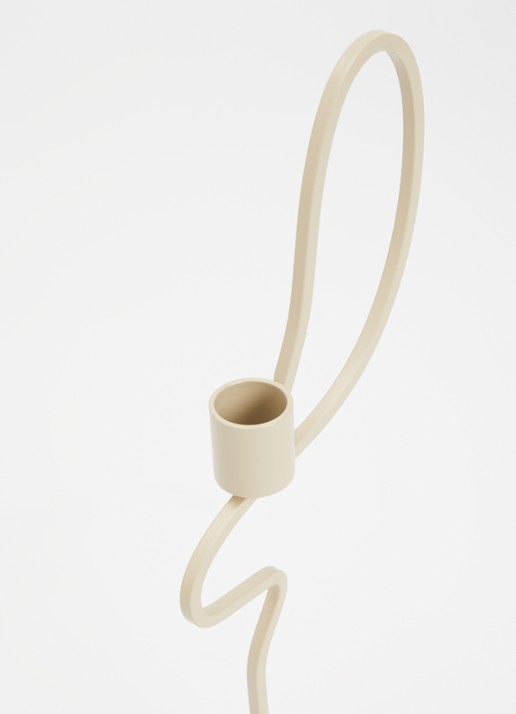 ferm LIVING Valse Tall kandelaar 28 cm  - voorkant 2 beige