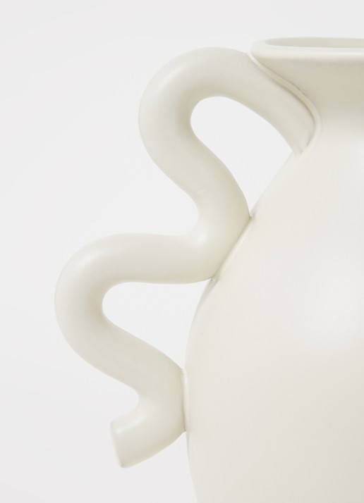 ferm LIVING Verso vaas 27 cm - detail 3 gebroken wit