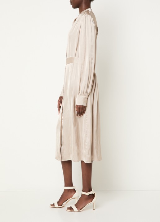 Fifth House Marion midi blousejurk van satijn met strikceintuur - voorkant 3 beige