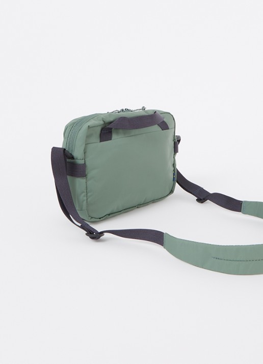 Fjällräven High Coast crossbodytas met logo - achterkant lichtgroen
