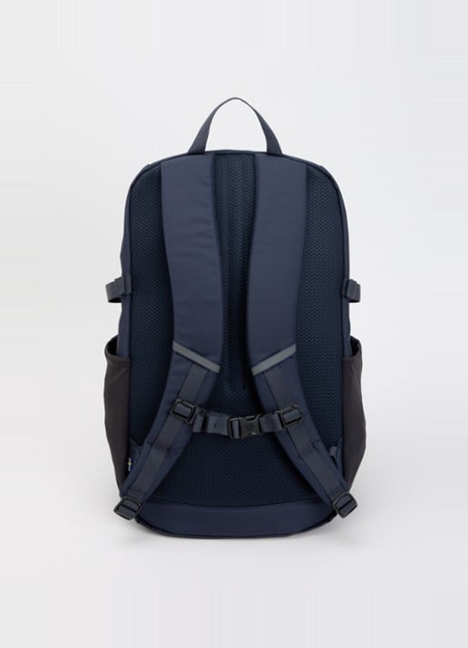 Fjällräven Skule 24 rugzak met 15 inch laptopvak - achterkant donkerblauw