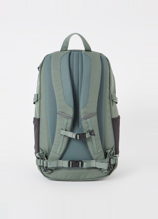 Fjällräven Skule 28 rugzak met 15 inch laptopvak - achterkant 3 olijfgroen