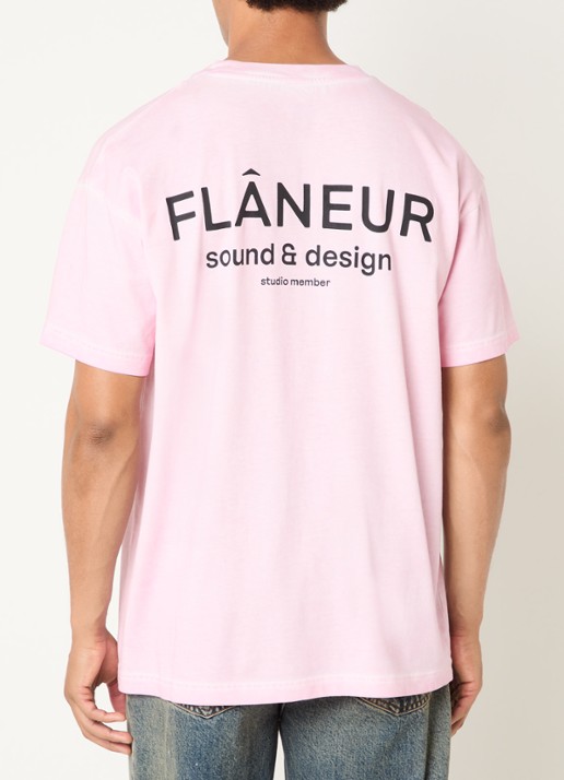 FLÂNEUR Sound & Design Studio Member T-shirt met logo- en backprint