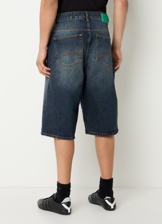 FLÂNEUR Straight fit korte broek van denim met donkere wassing - achterkant indigo