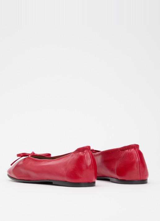 Flattered Blaise ballerina van geitenleer - achterkant rood