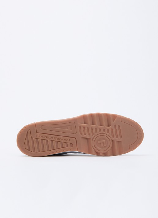 Floris van Bommel De Kupster 05.25 sneaker van suède - detail 3 lichtblauw