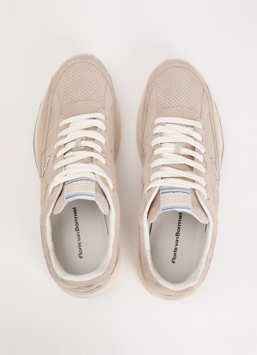Floris van Bommel De Rezer sneaker van suède - detail 4 beige