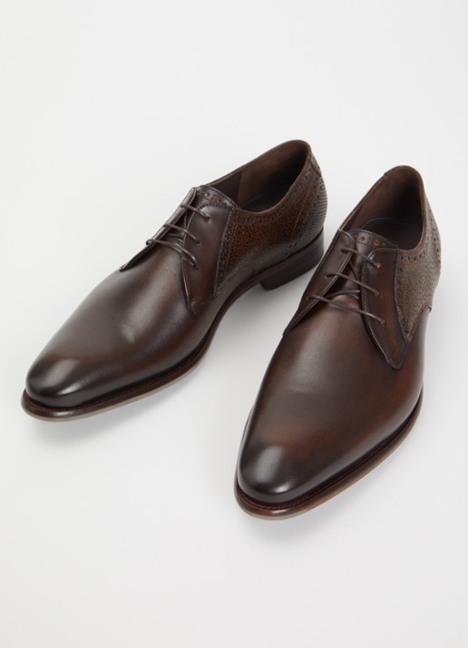 Floris van Bommel De Stapper 39.80 brogue van leer - detail 2 donkerbruin