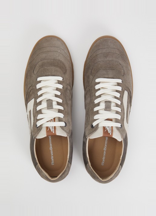 Floris van Bommel De Zaler 04.02 sneaker van suède - detail 3 taupe