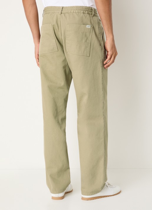 forét Clay Twill tapered fit chino met steekzakken - achterkant khaki