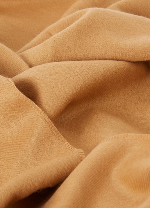 Fraas Sjaal met franjes 200 x 35 cm  - detail camel