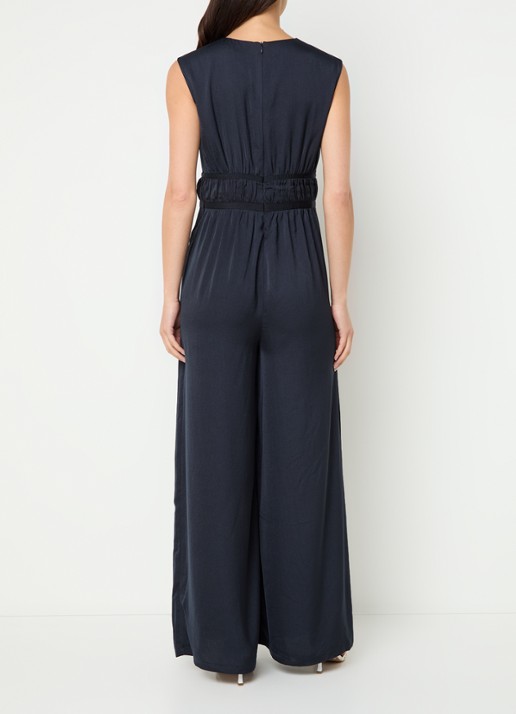 French Connection Damasco wide fit jumpsuit van satijn met V-hals - achterkant donkerblauw