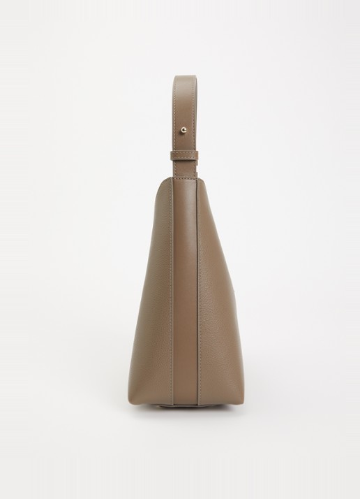 FURLA Goccia S schoudertas van leer met verstelbare schouderriem - detail 3 taupe