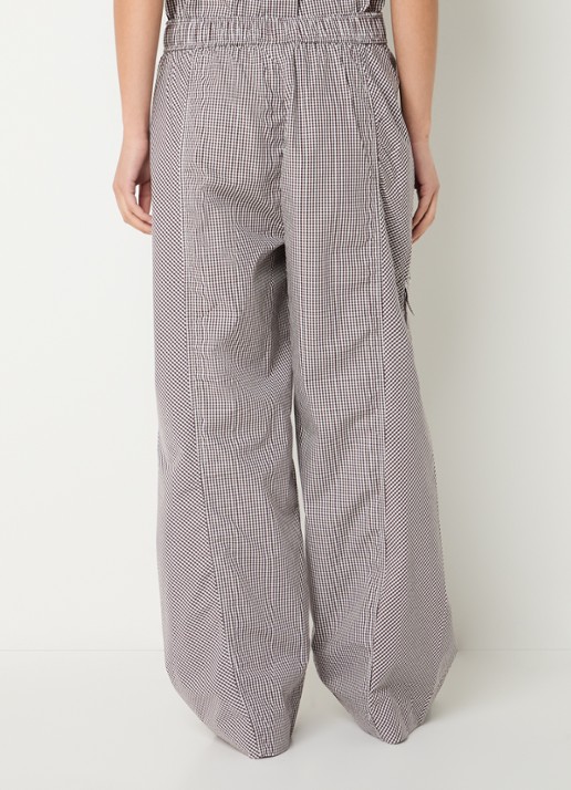 Ganni High waist wide fit cargobroek met ruitdessin - achterkant bruin
