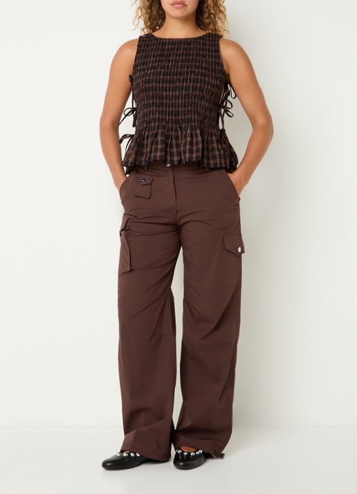 Ganni Mid waist straight leg broek met steekzakken - voorkant 3 kastanjebruin