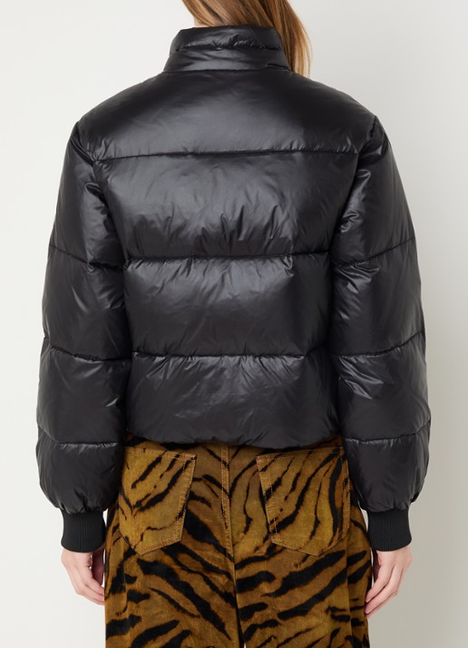 Ganni Puffer jack met donsvulling en glanzende finish - achterkant zwart