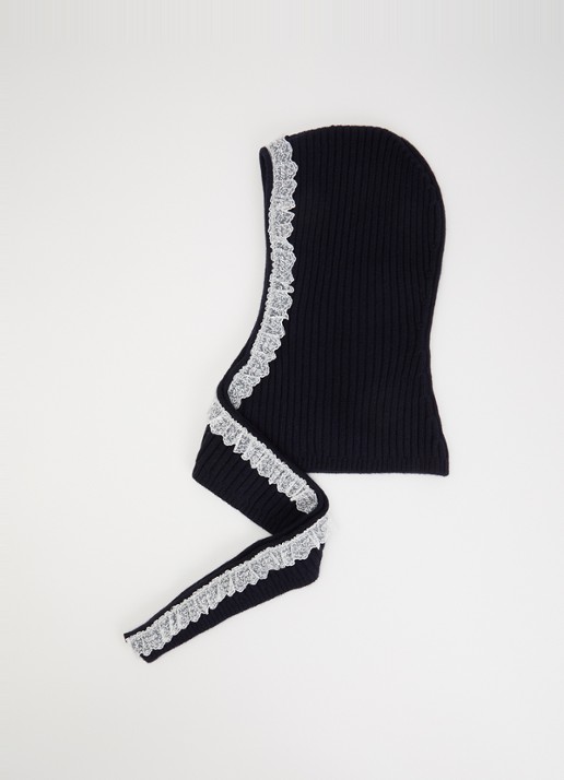 Ganni Ribgebreide balaclava van wol met details van kant