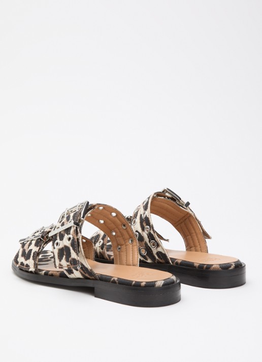 Ganni Slipper met gespdetail en panterprint - achterkant camel