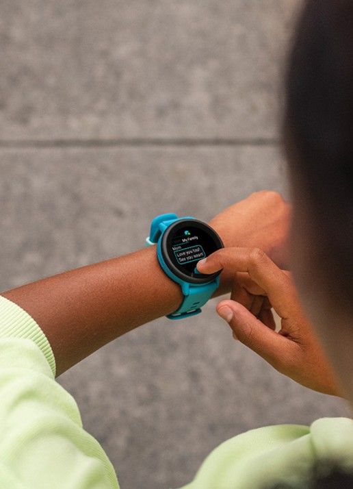 Garmin Bounce 2 smartwatch - voorkant 2 lila